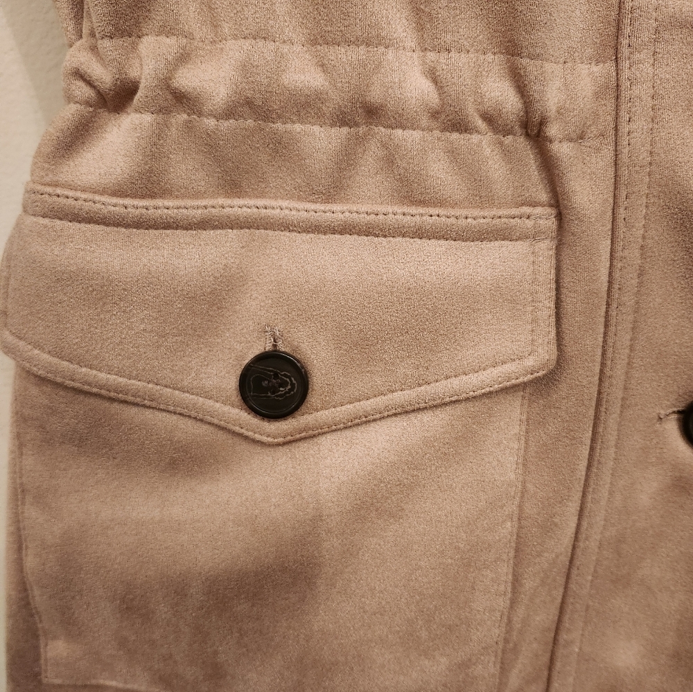Tan color faux suede soft vest - Picture 4 of 12